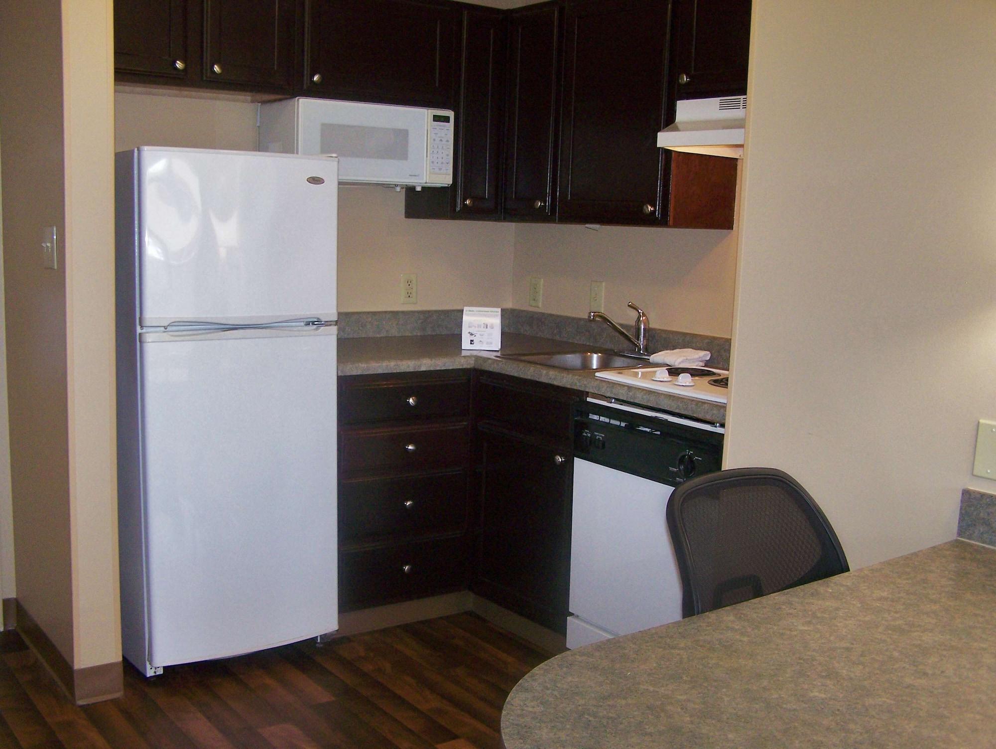 Extended Stay America Select Suites - Orlando - Maitland - Summit Tower Blvd Алтамонте Спрингс Экстерьер фото