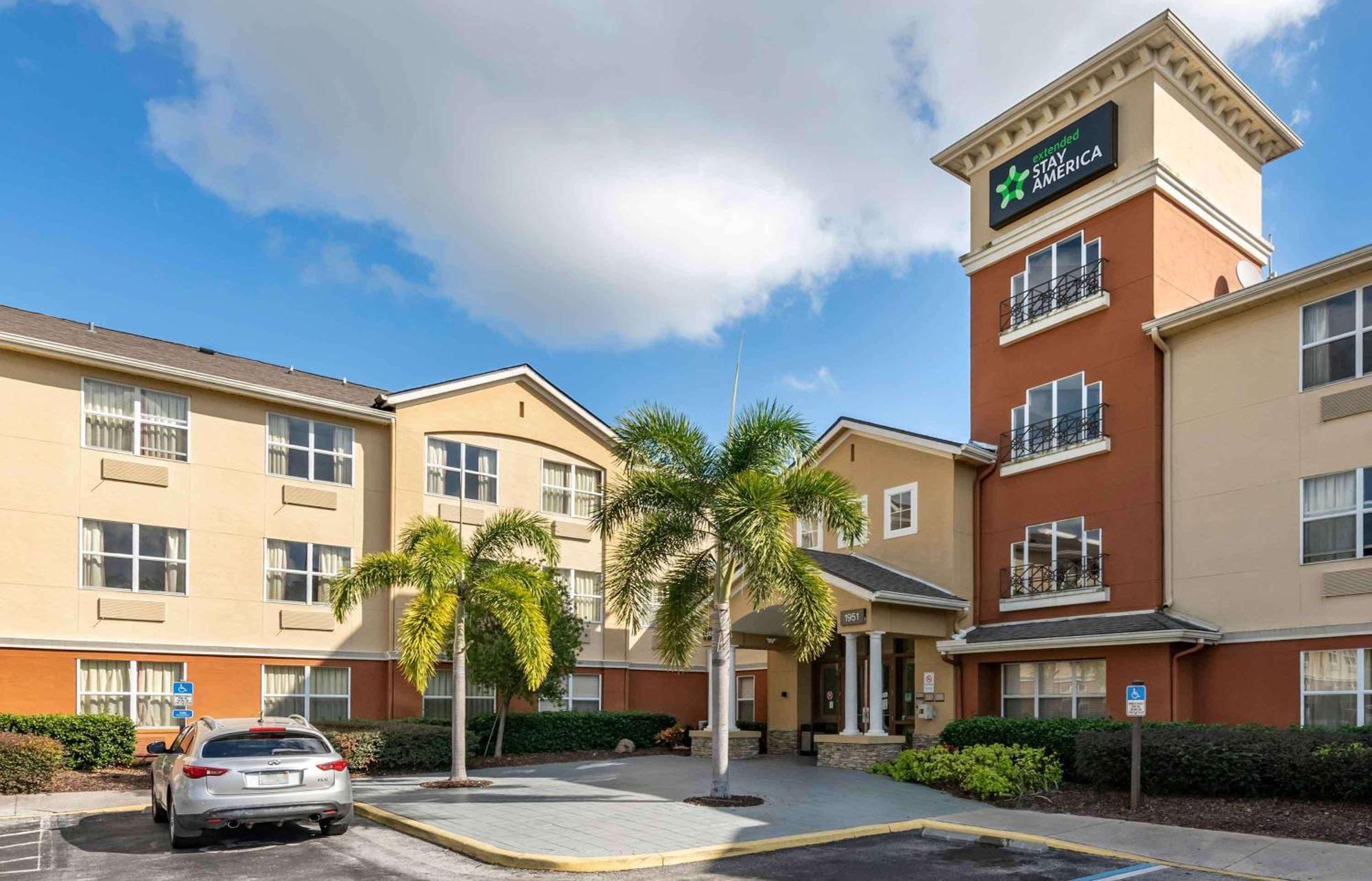 Extended Stay America Select Suites - Orlando - Maitland - Summit Tower Blvd Алтамонте Спрингс Экстерьер фото